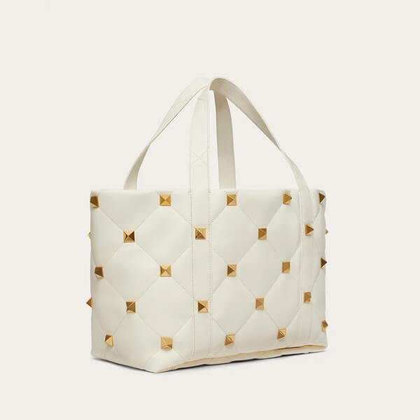 《VALENTINO》新作 ガラヴァーニ ローマンスタッズ トート VW0B0I91BSFW04